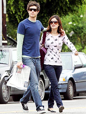 rachel and adam..hoow nice couple.jpg